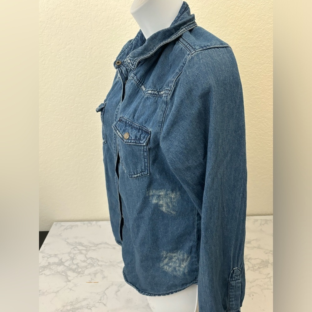 Miley Cyrus Max Azria Blue Denim Metal Snap Up Shirt Womens L Distressed - Picture 2 of 5